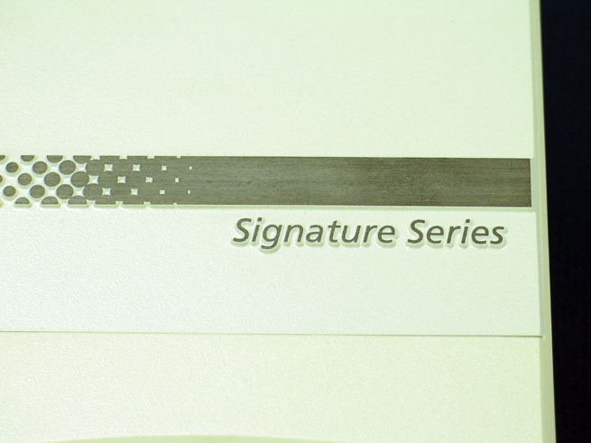 Archivo:Nolan Bushnell Signature Series 7800 8.jpg