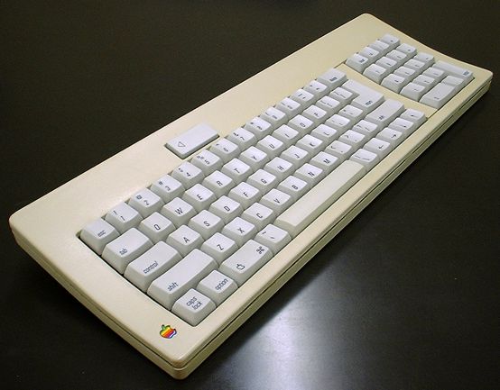 Archivo:Apple ADB Keyboard.jpg