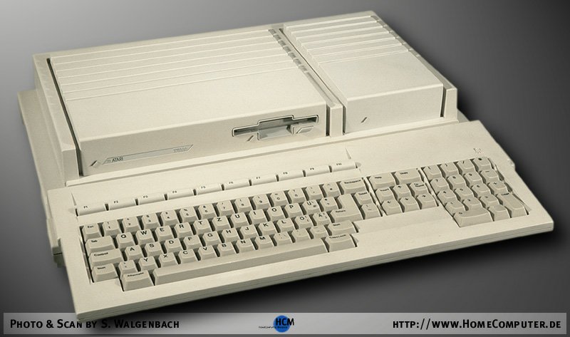 Archivo:Atari TT030 Large.jpg
