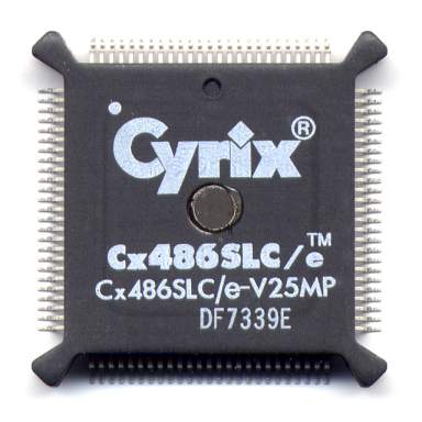 Archivo:Cyrix Cx486SLCe-V25MP DF7339E top.jpg