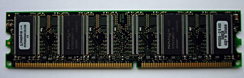 Archivo:DDR-SDRAM DIMM.jpg