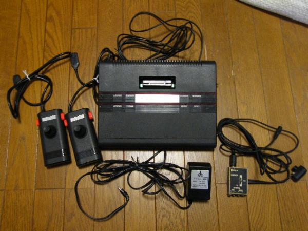 Archivo:Atari 2800 ressl 001.jpg