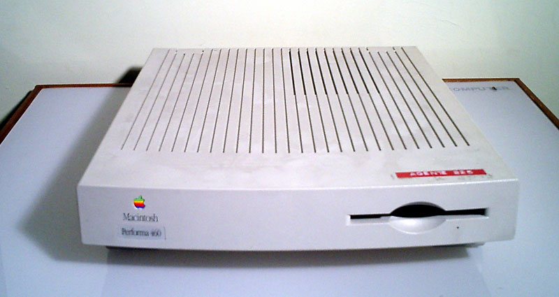 Archivo:Macintosh Performa 460.jpg
