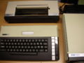Miniatura para Archivo:Atari 800xl mit Zubehoer.JPG
