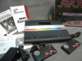 Miniatura para Archivo:Atari7800cajaokis 02.jpg