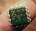 Miniatura para Archivo:Z84C0010FEC LQFP.png