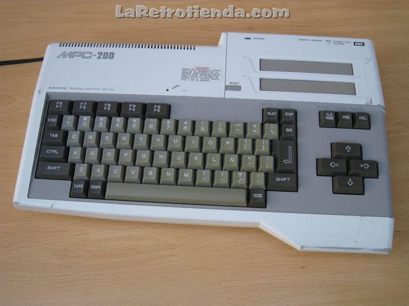 Archivo:MSX MPC200 1.JPG