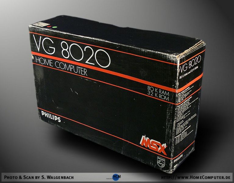 Archivo:Philips VG-8020 black Box Large.jpg
