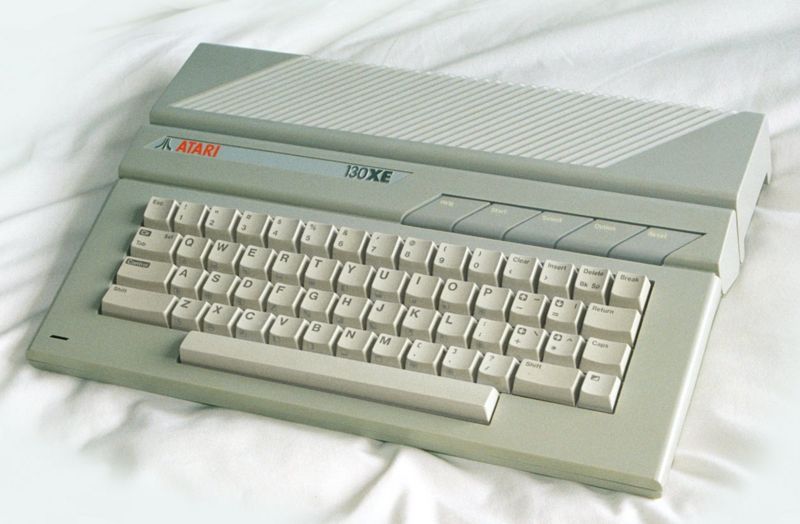Archivo:Atari 130xe.jpg